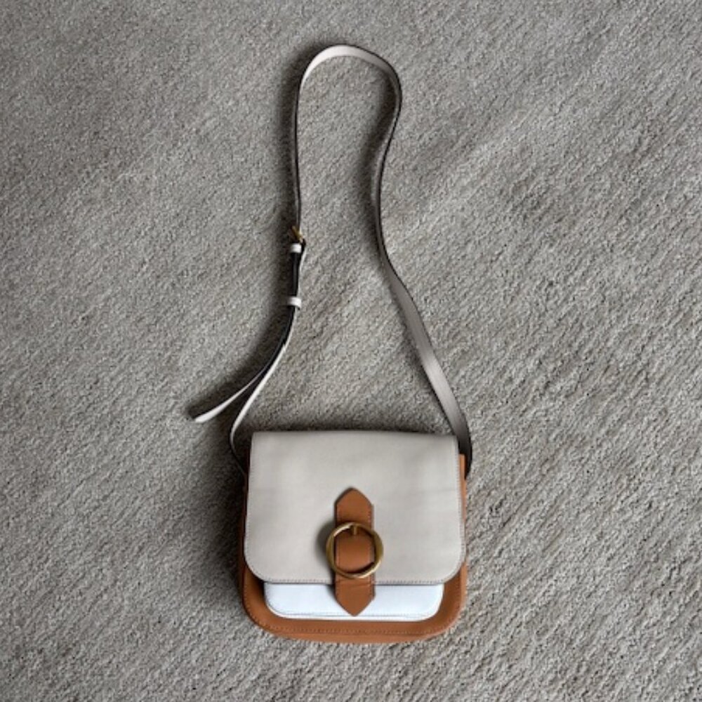 Banana Republic Crossbody Bag in Perfect Condition
